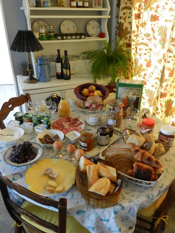 Les Broussous Bed & Breakfast Sauve Luaran gambar